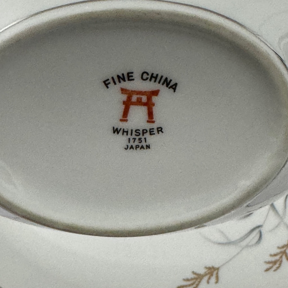 Whisper 1751 Fine China Gravy Boat with Attached Underplate - Picture 3 of 6